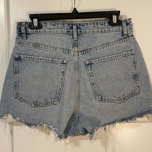 Zara Frayed High Rise Denim Shorts in Light Wash